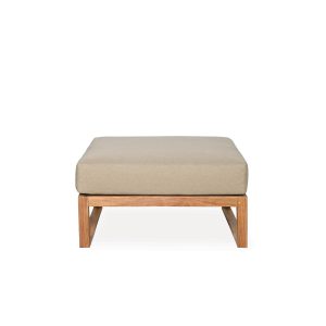 Aru outdoor lounge