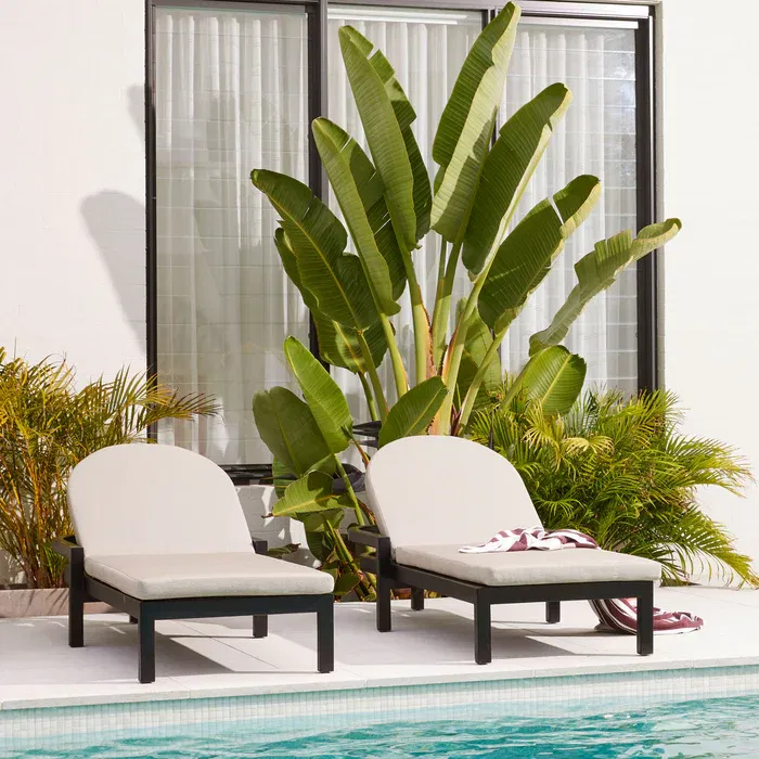 Outdoor Sun Lounges